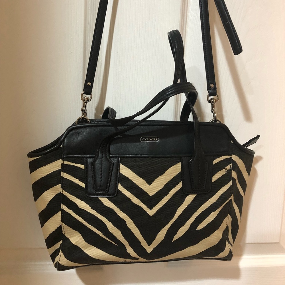 Coach vintage canvas leather crossbody